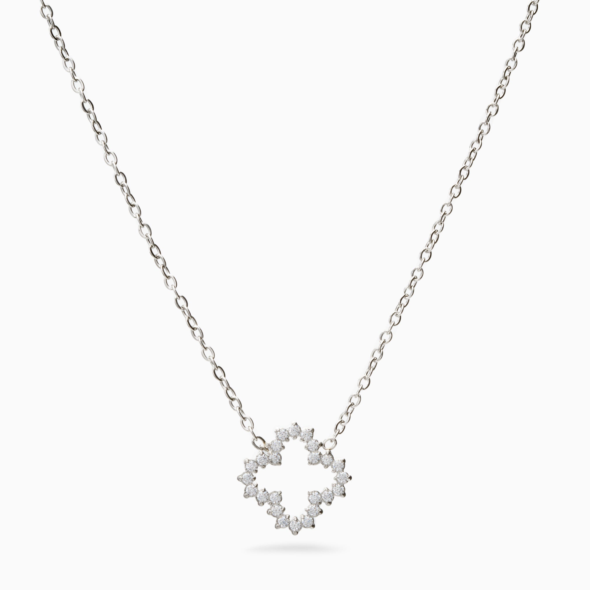 CLUSTER CLOVER NECKLACE