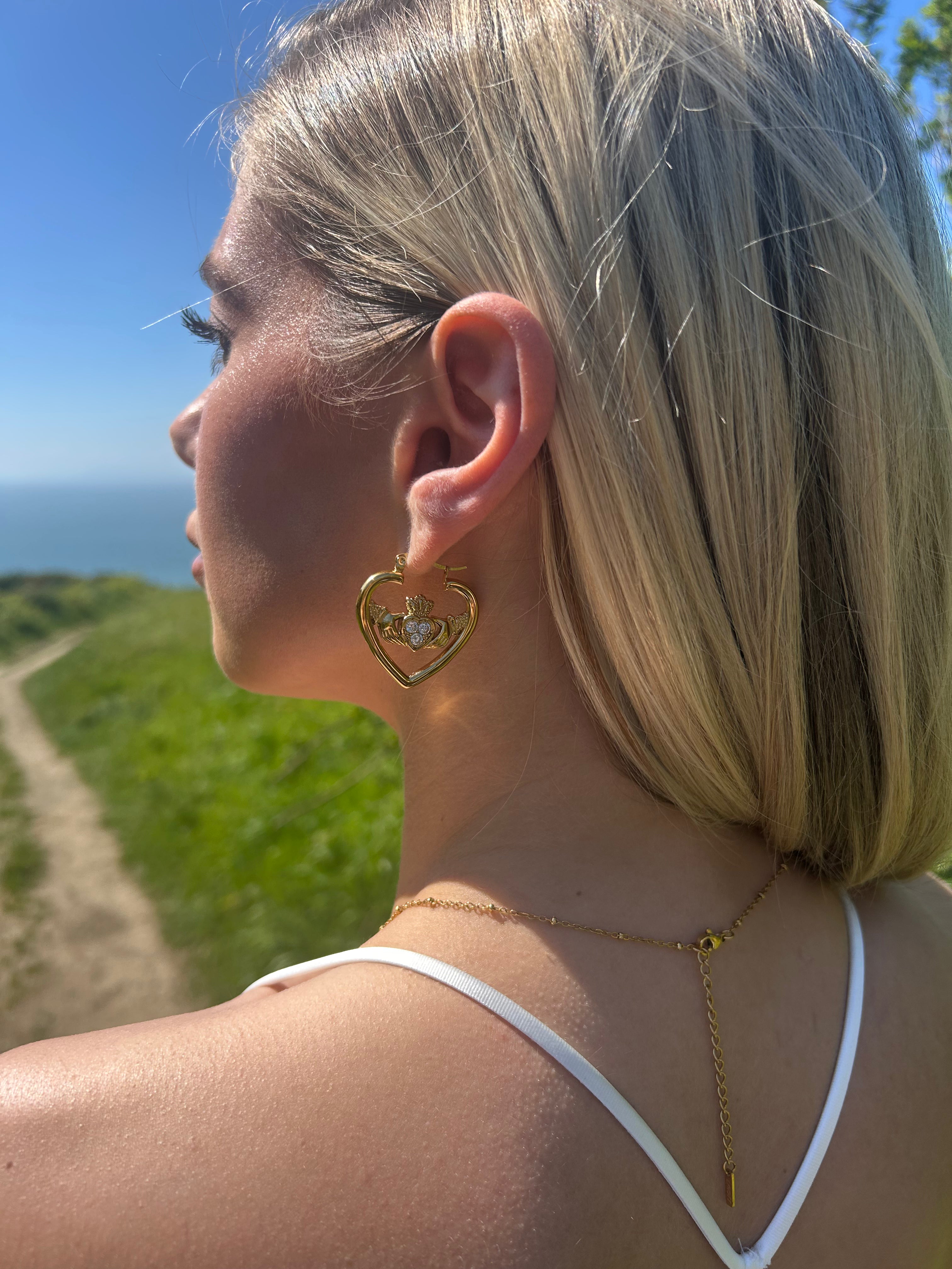 RÍONA HEART CLADDAGH HOOPS