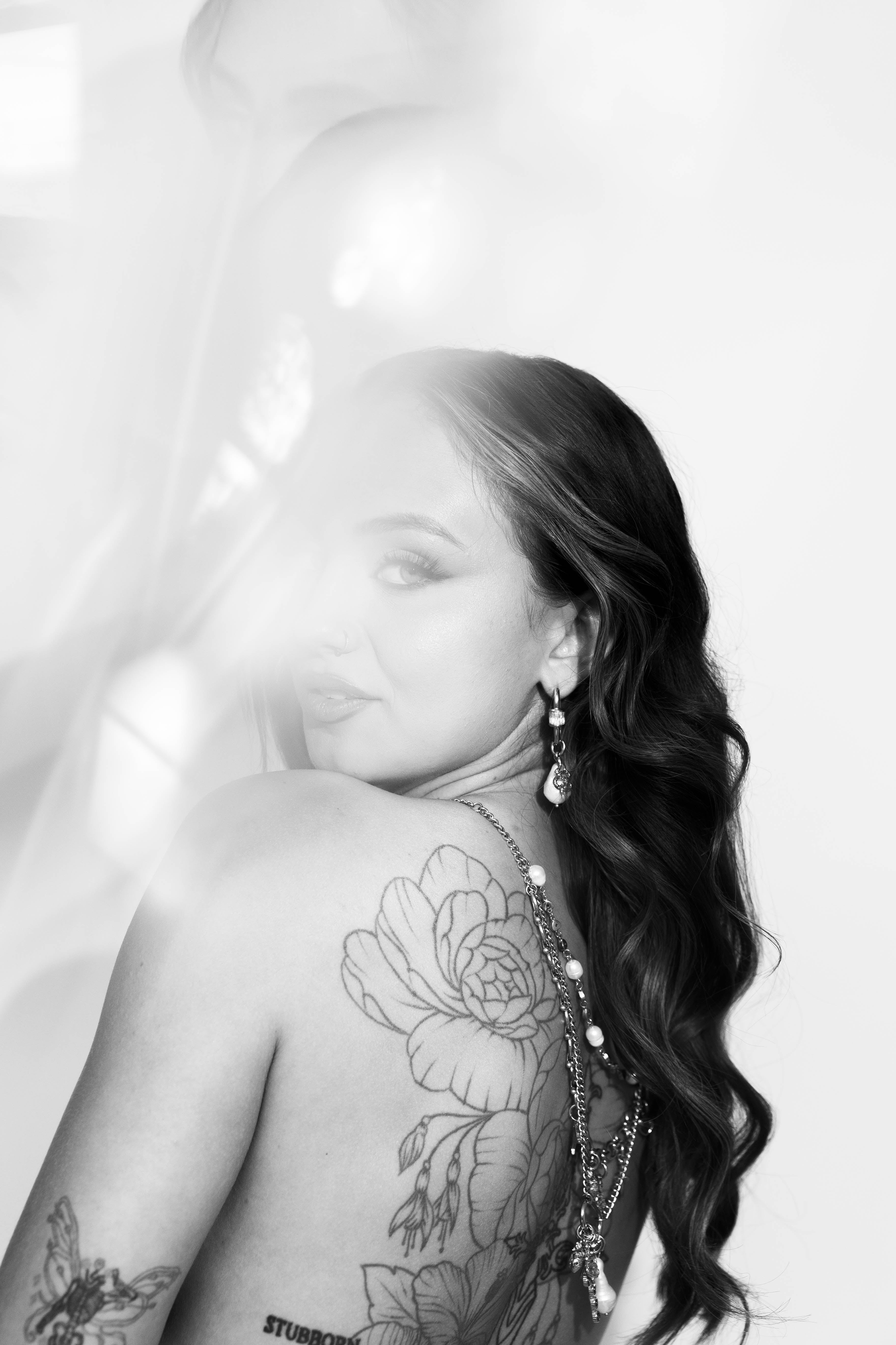 LAUREN X LYNOTT EIST LIOM HOOP EARRINGS (Charms sold separately)