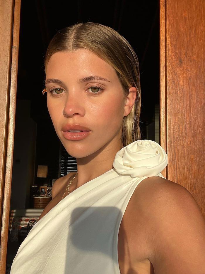 THE 5 JEWELLERY PIECES YOU NEED FOR A SOFIA RICHIE SUMMER - Lynott Jewellery