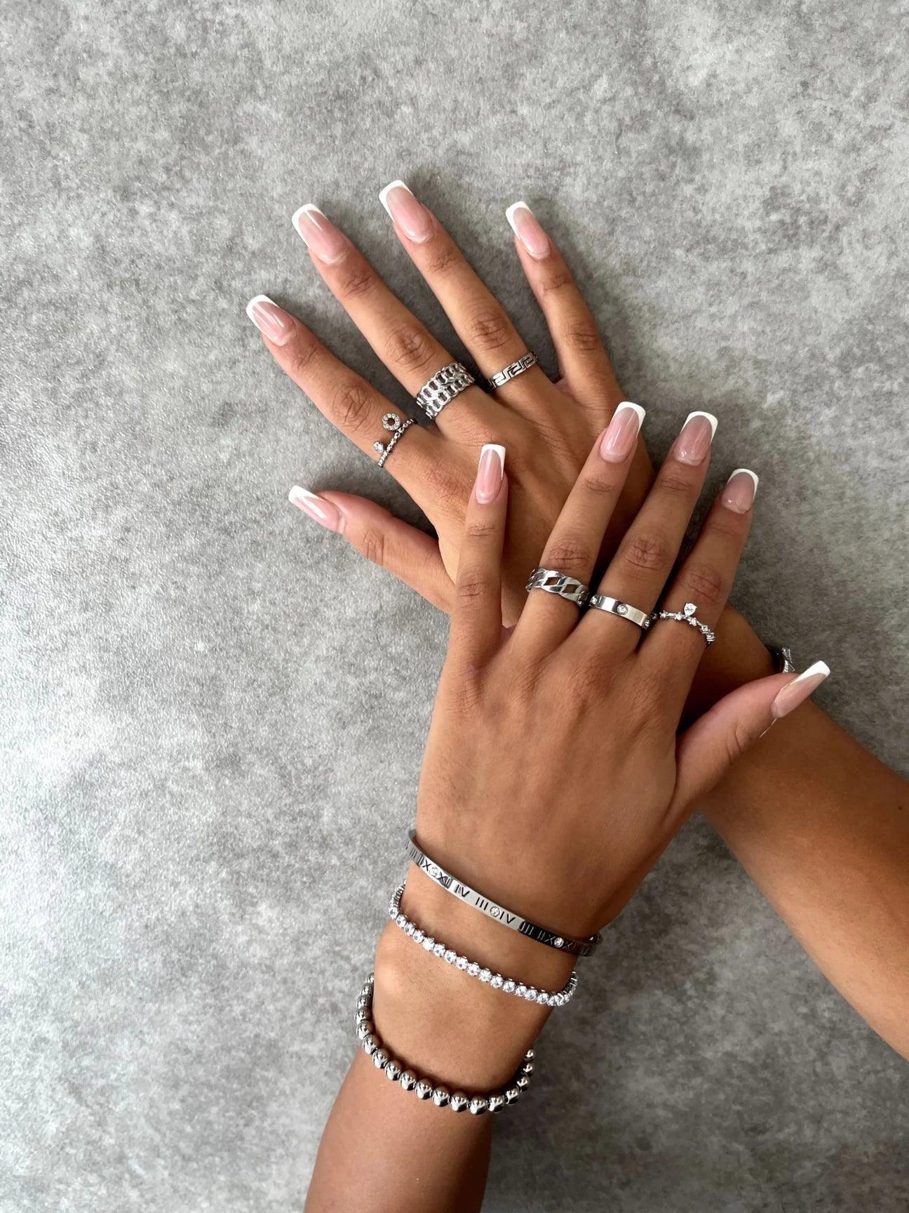 TREND ALERT: SILVER LYNOTT JEWELLERY