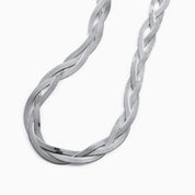 ENTWINED CHAIN NECKLACE