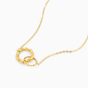 SHIMMERING INTERLINKING CIRCLE NECKLACE