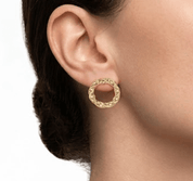 SHIMMERING INTERLINKING CIRCLE STUD EARRING best gold plated tarnish and water resistant piece by Irish Jewellery brand - Lynott Jewellery