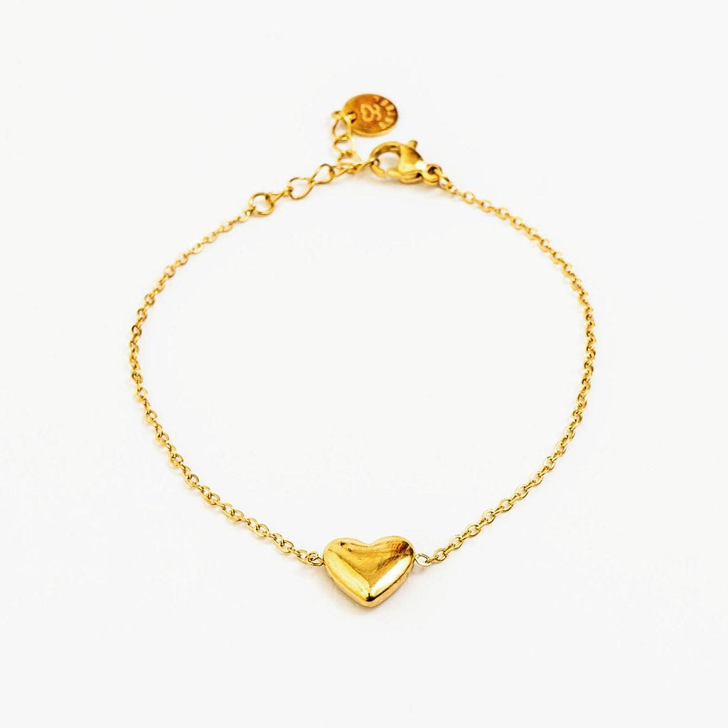 SIMPLE HEART BRACELET best gold plated tarnish and water resistant piece by - Lynott Jewellery