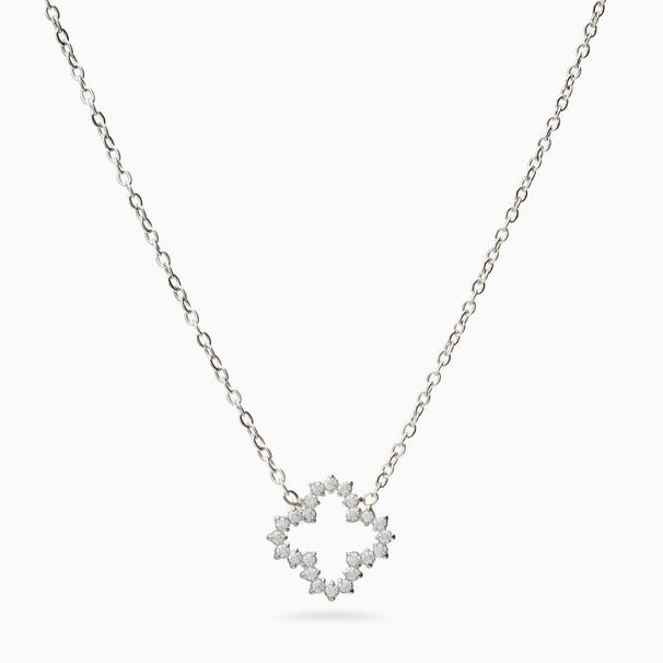 CLUSTER CLOVER NECKLACE best gold plated tarnish and water resistant piece by Irish Jewellery brand - Lynott Jewellery