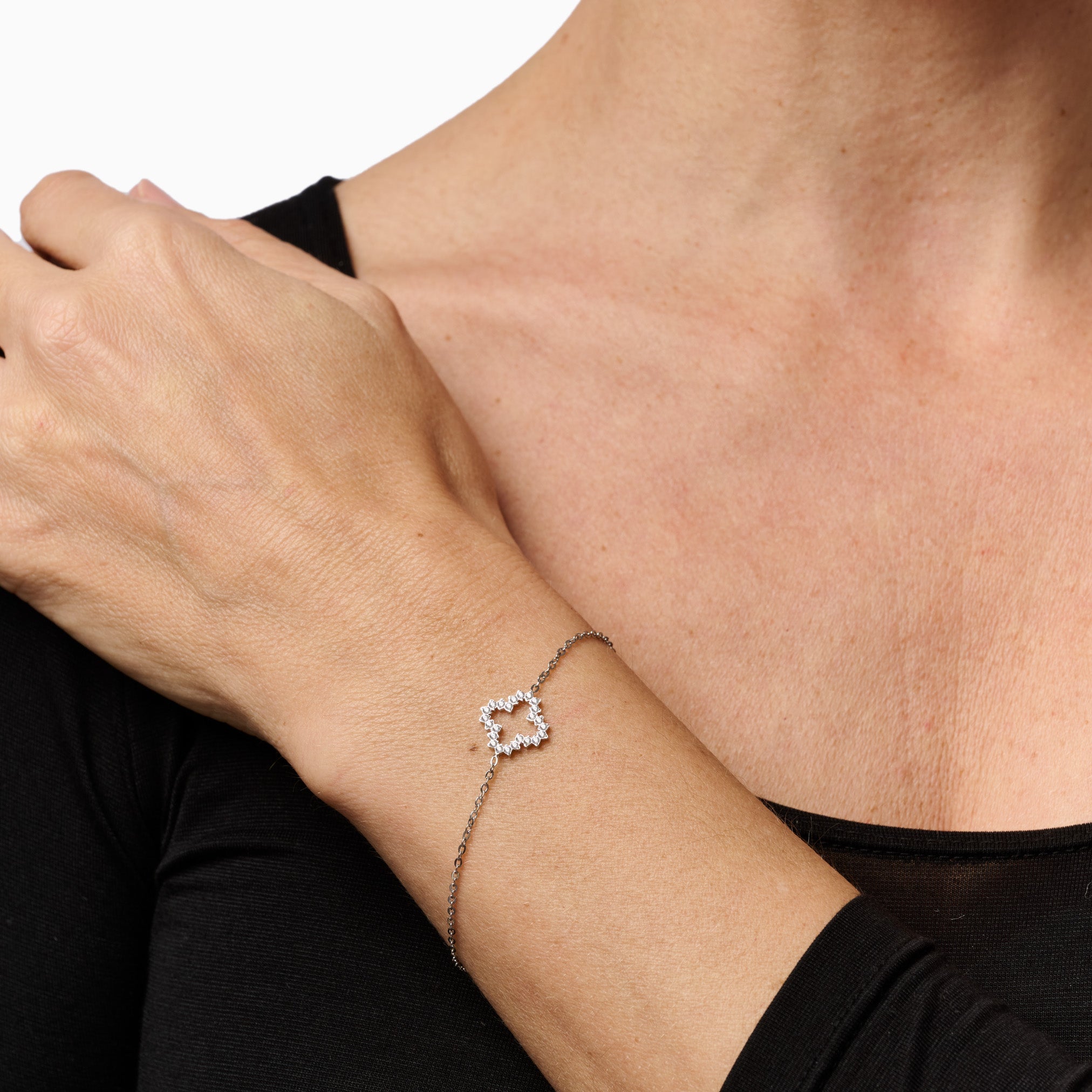 CLUSTER CLOVER BRACELET best gold plated tarnish and water resistant piece by Irish Jewellery brand - Lynott Jewellery