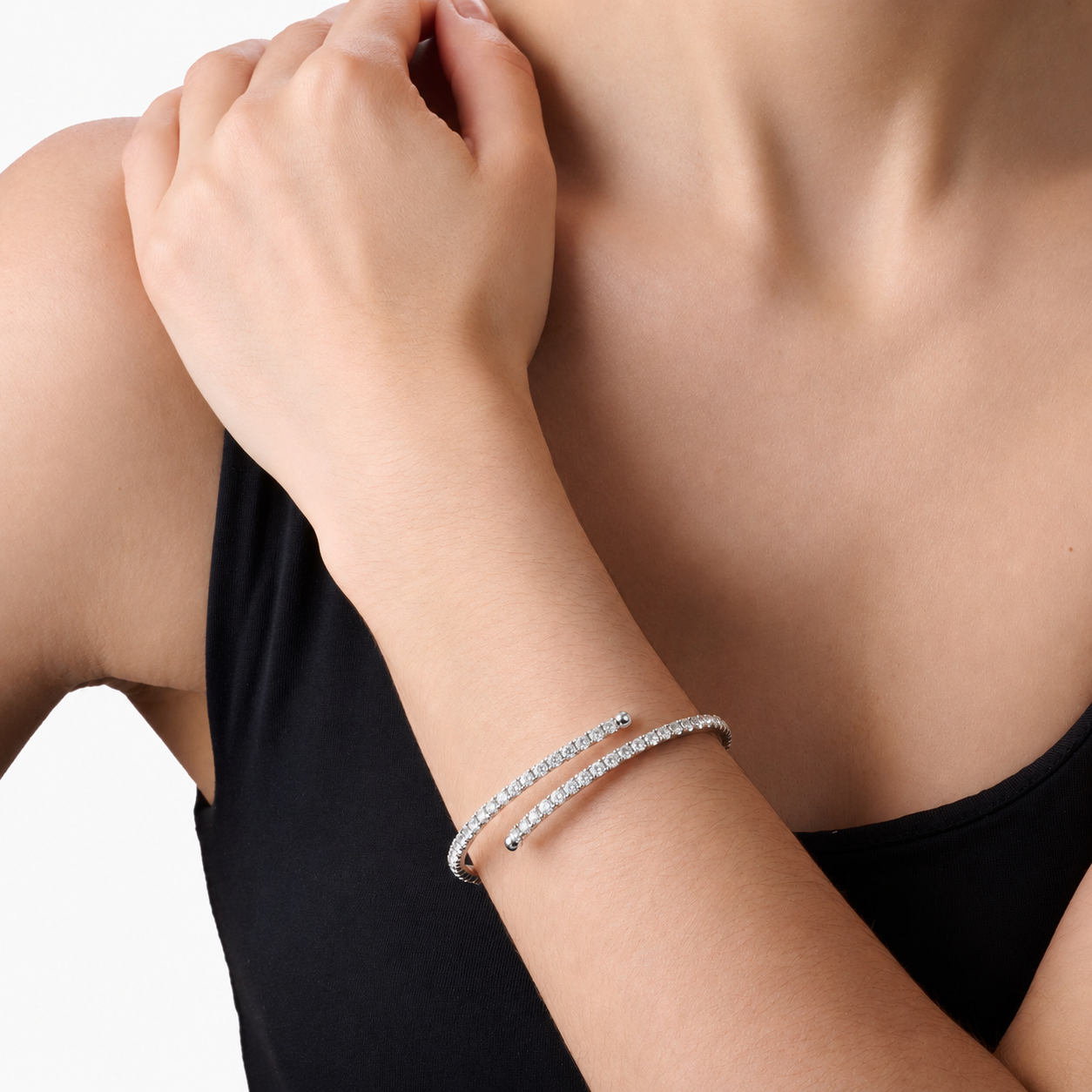 WRAP SPARKLE BANGLE