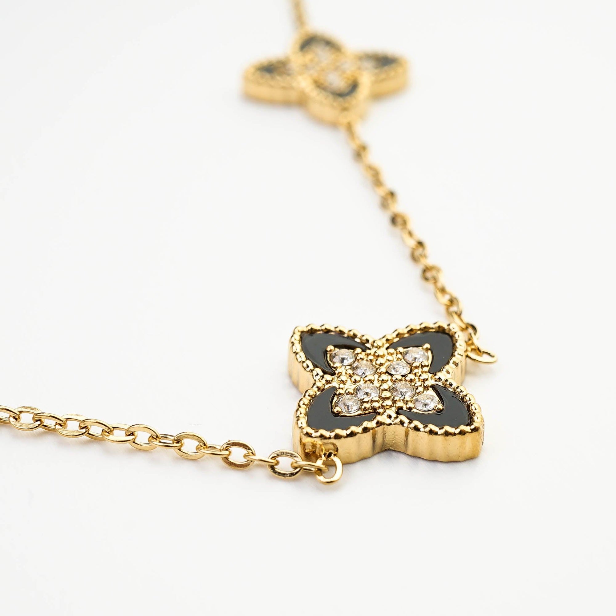 PASSIONATE CLOVER BLACK NECKLACE - Lynott Jewellery