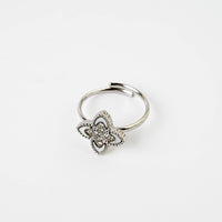 PASSIONATE RING WHITE AND GOLD - Lynott Jewellery