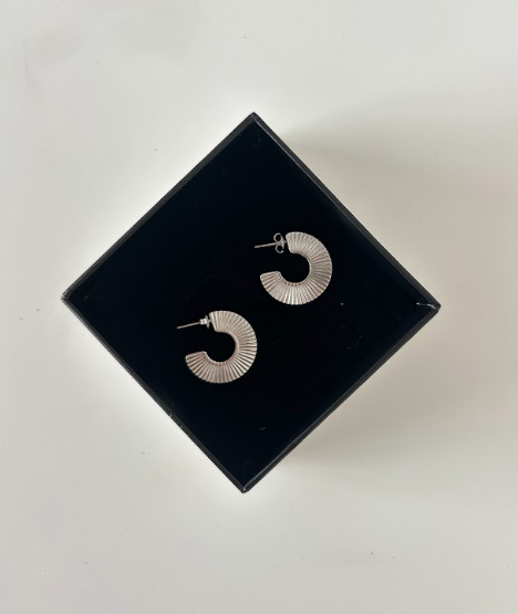 Circle Wave Hoops - The Vault