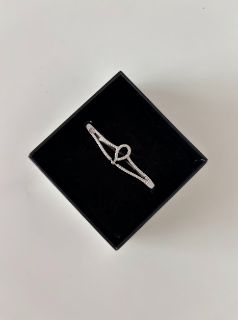 SHIMMER BANGLE - The Vault