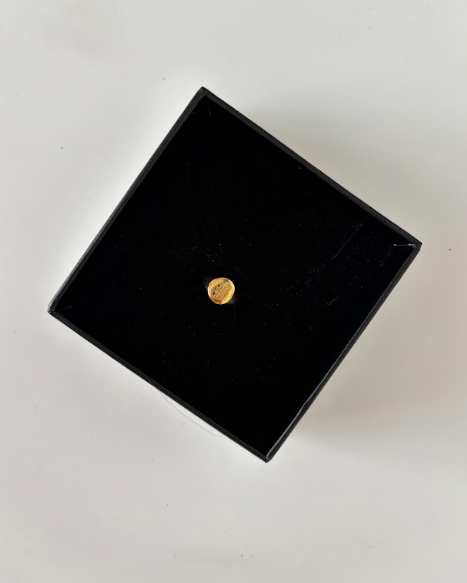 FLOWER SIGNET RING SIZE  7 - The Vault