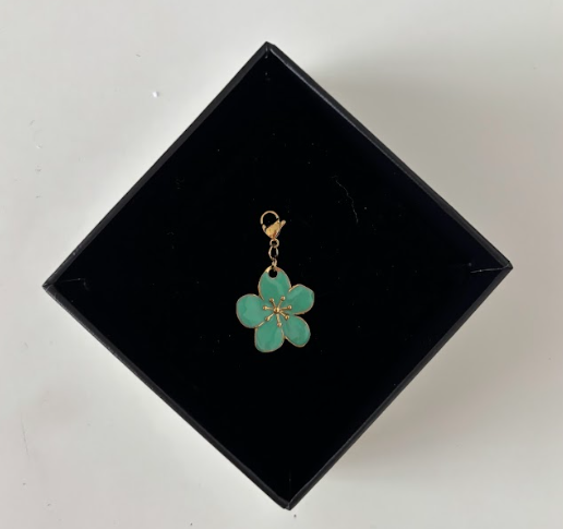 THE HIBISCUS CHARM - The Vault