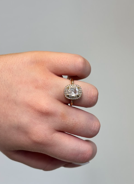 LARGE DIAMOND OVAL RING SIZE 7 - The Vault