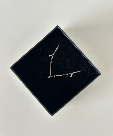 GLOW DUST NECKLACE - The Vault