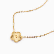 TEXTURED CLOVER  NECKLACE