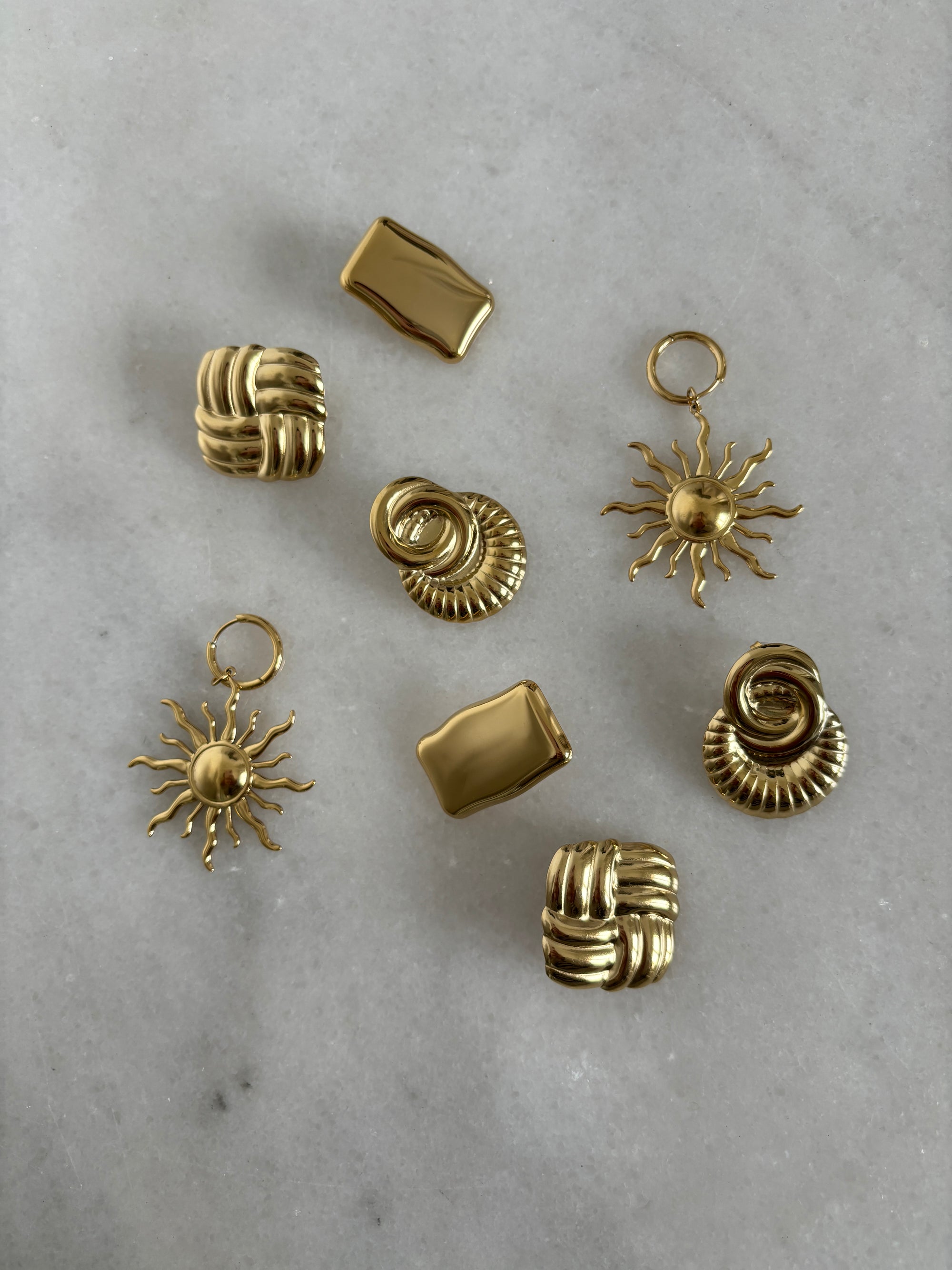 CHUNKY STATEMENT STUDS